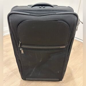 Tumi - Classic 22” carry on - roller bag